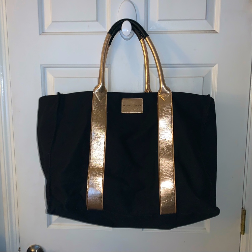 Victoria secret weekend bag